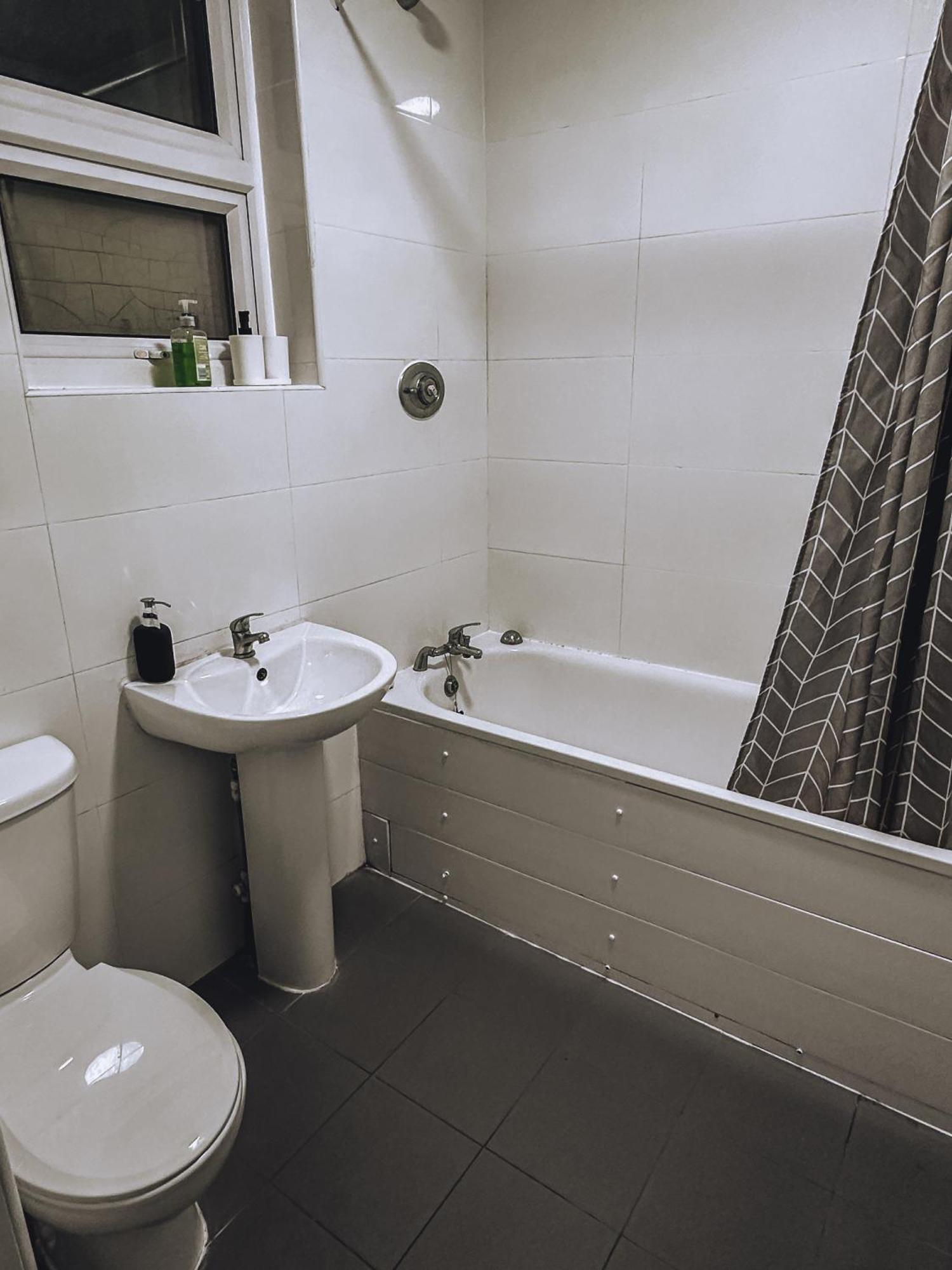 Spacious 3 Rooms In Tooting Londres Exterior foto